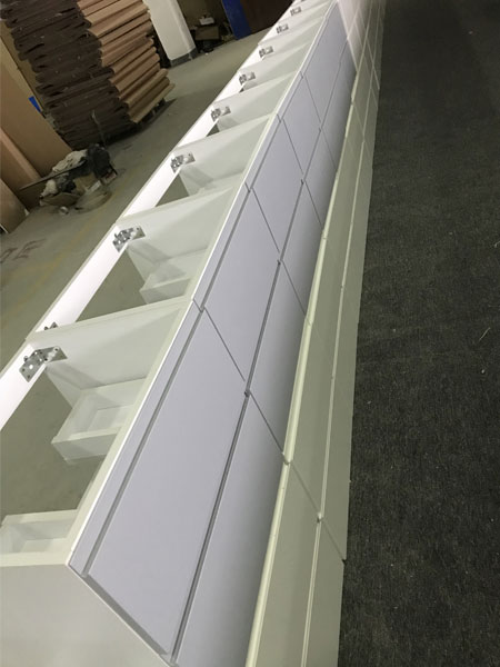 Modern Bathroom Cabinet, Case From WASHINGTON, USA Modern Bathroom Cabinet, Case From WASHINGTON, USA